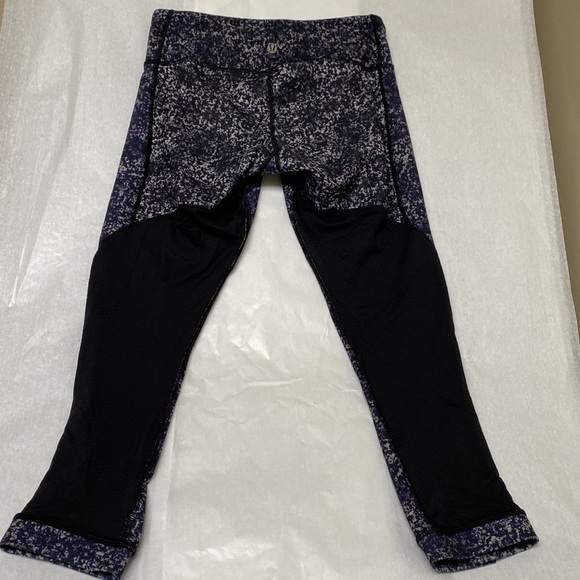 Lululemon Journey Crop Rocky Road Splatter🖤 - Picture 8 of 13